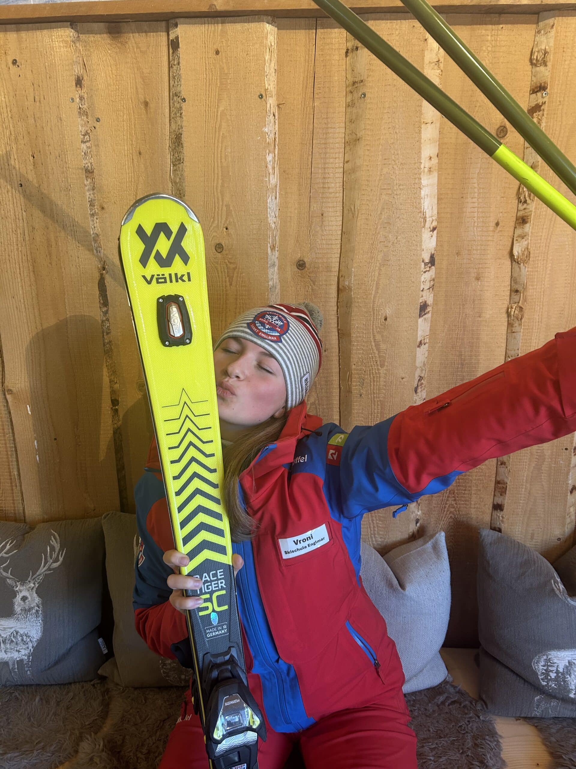 Skilehrerin-Vroni